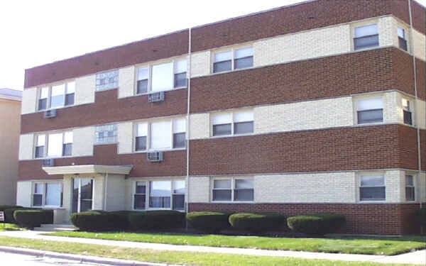 Foto principal - 10114-10116 S Pulaski Rd
