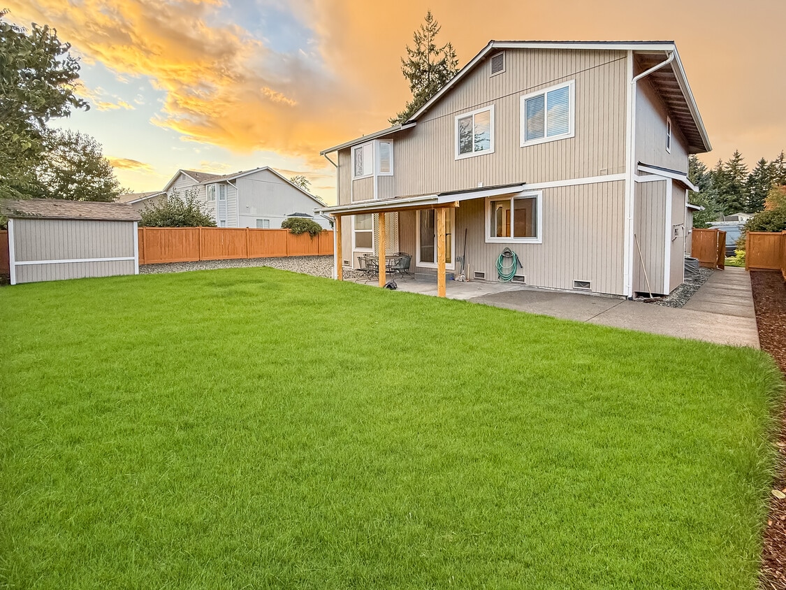 Foto principal - 2622 174th St E