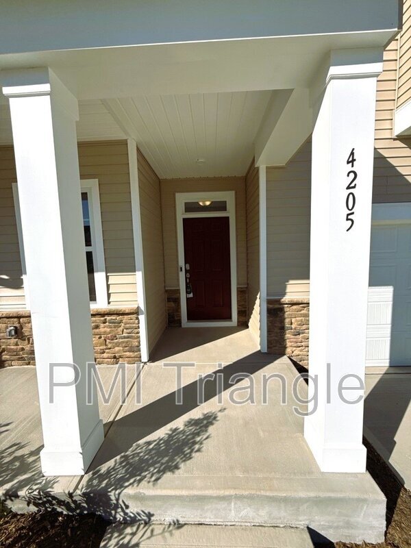 Foto del edificio - 4205 Shadbush St