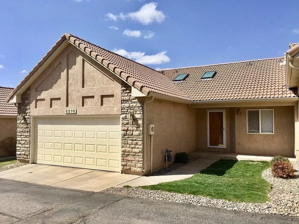 5210 Mountain Villa Grove, Colorado Springs, CO 80917 Townhouse for