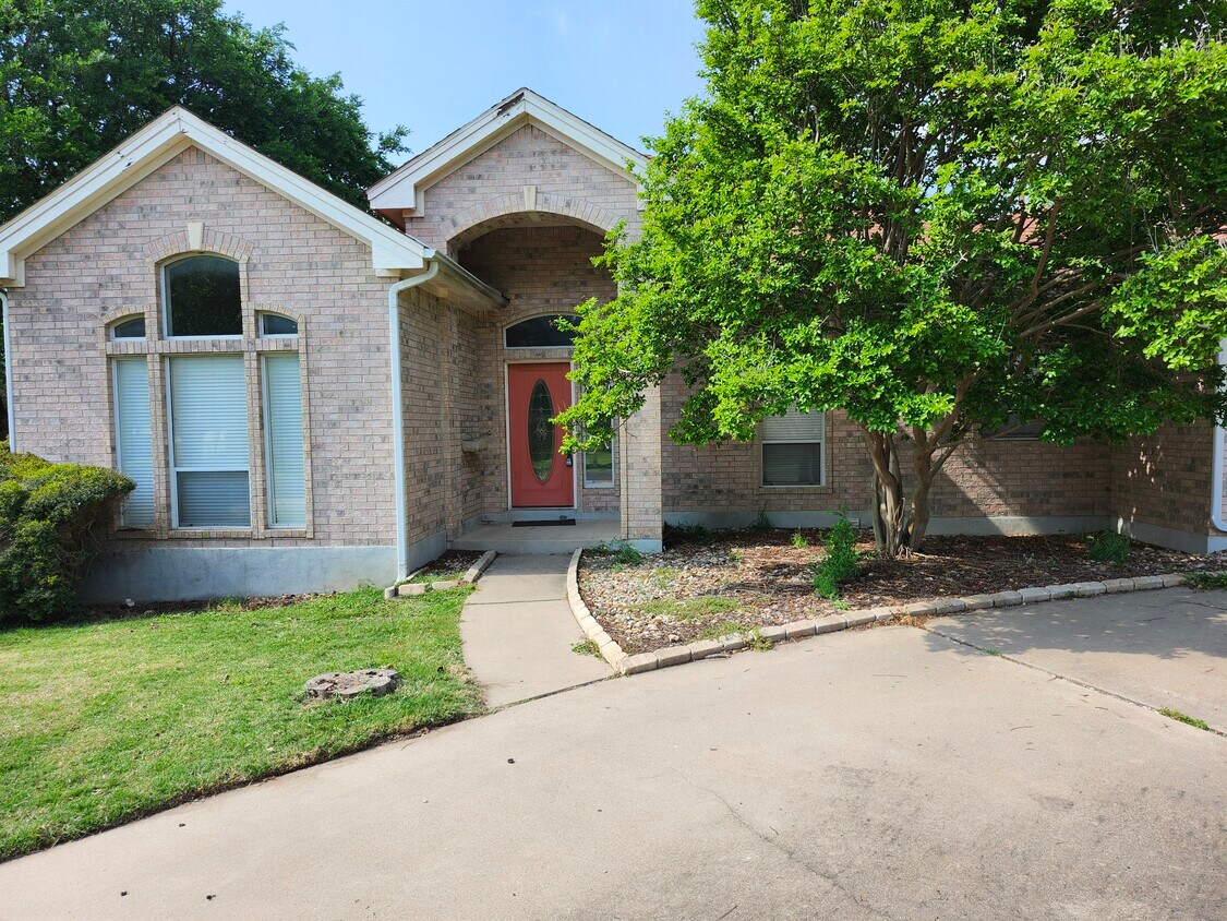 408 Fox Crossing, TX 78611 House Rental in TX