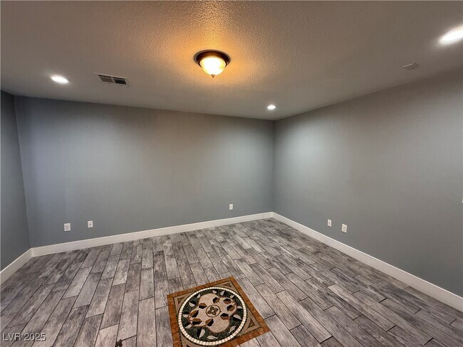 Foto del edificio - 4300 N Lamont St