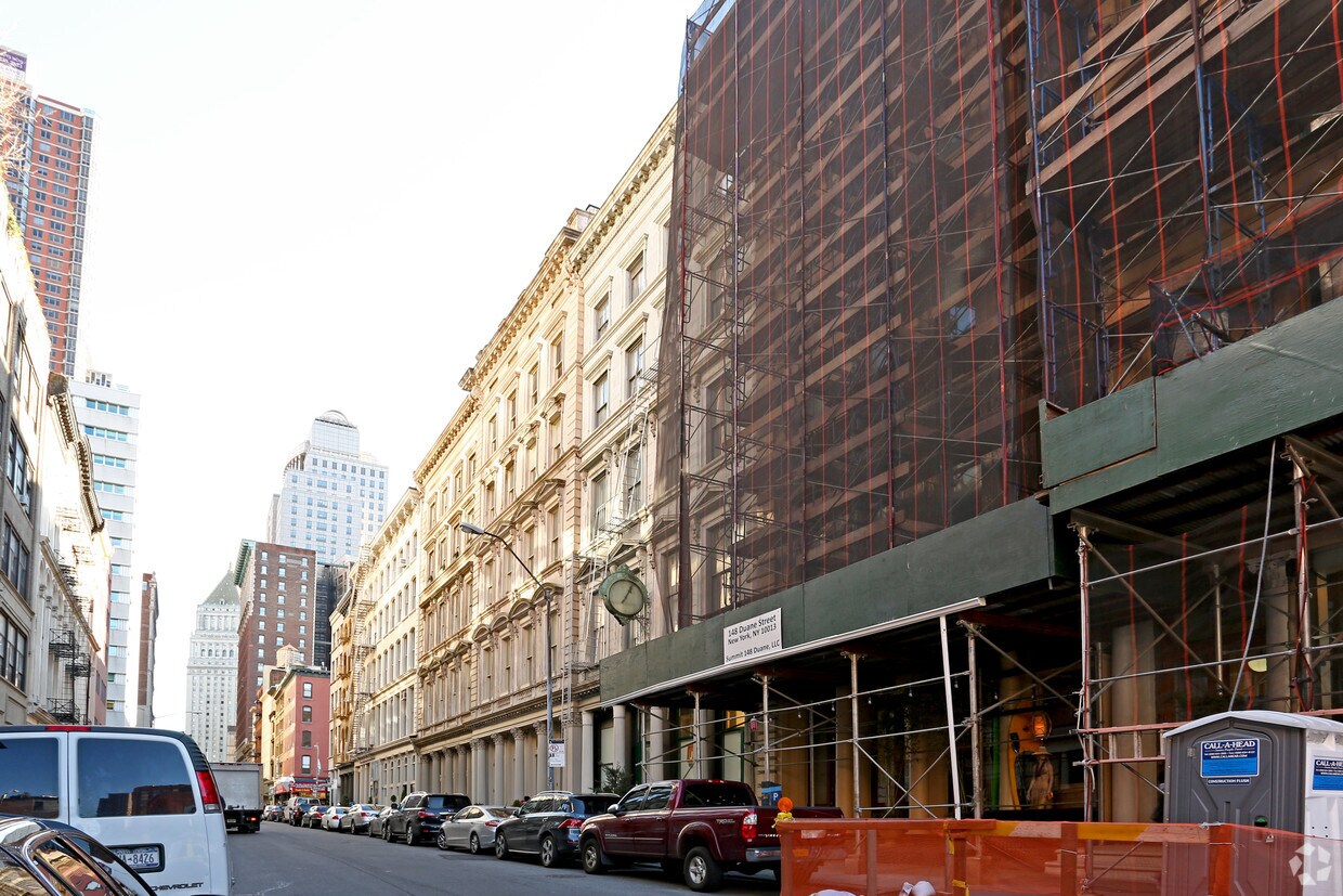 Building Photo - 146 Duane St
