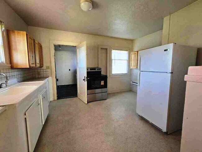 Foto del edificio - Hoquiam home - FOR RENT!