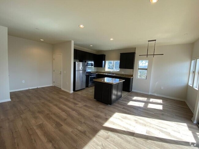 Building Photo - 5827 Carlton Way