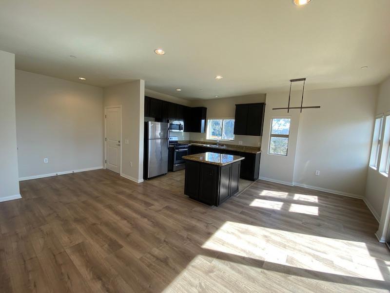 kitchen - 5827 Carlton Way