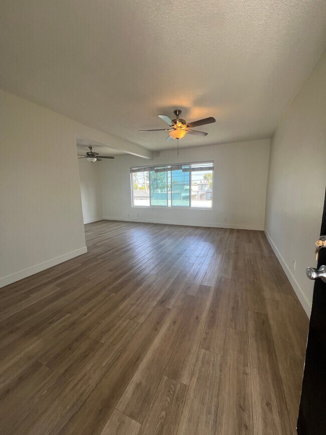 Foto del edificio - 10761 Palma Vista Ave