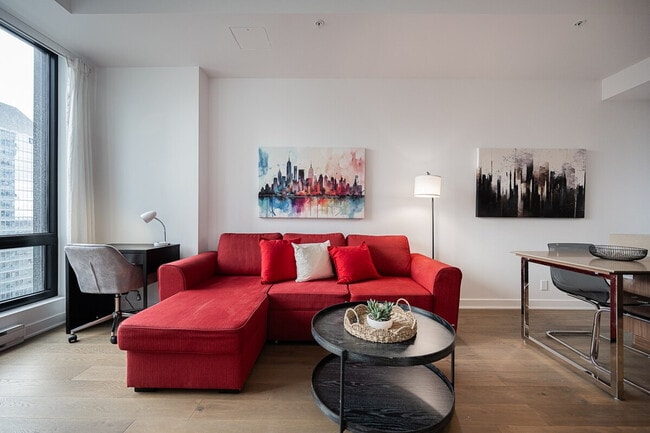 Building Photo - 100 Av. des Canadiens-de-Montréal