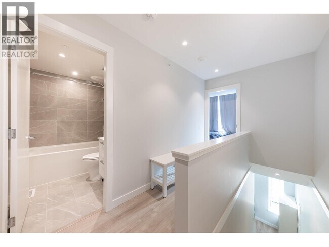 Building Photo - 5370 Crooked Br Rd