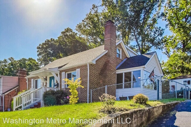 Building Photo - 5 br, 3 bath House - 6401 Kilmer Street