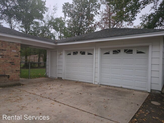 Building Photo - 4 br, 2.5 bath House - 795 Norwood Dr