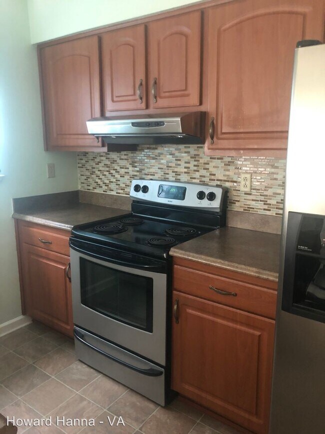 Foto del edificio - 3 br, 1.5 bath House - 243 Greenbrier Avenue