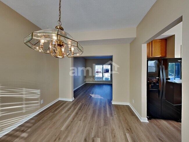 Building Photo - 5745 Turnbull Ct