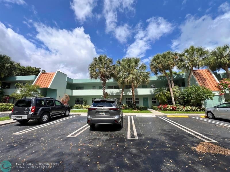Foto principal - 933 Cypress Grove Dr