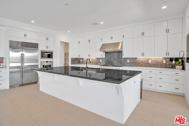 Building Photo - 12509 Saddle Ct