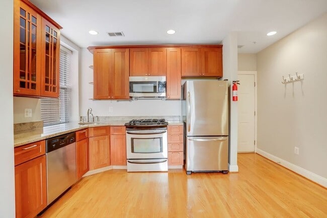 Photo - 219 T St NE House