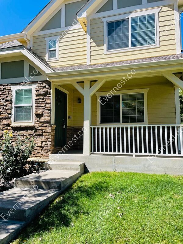 Primary Photo - 1003 Andrews Peak Dr