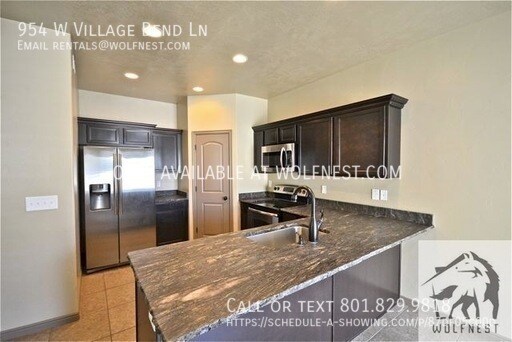 Building Photo - 954 W Village Bend Ln
