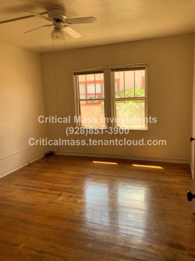 Foto del edificio - 403 W Oak St