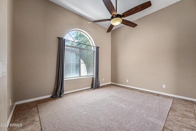 Building Photo - 3651 W Thalia Ct