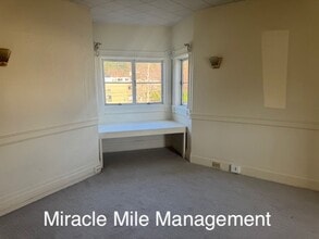 Building Photo - 19 Library Place