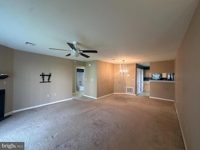 Building Photo - 141 Oriole Ct