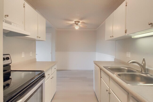 Foto del edificio - 10211 Ura Ln