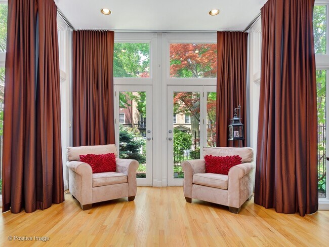 Foto del edificio - Rarely available single family home for rent in the Southport Corridor!