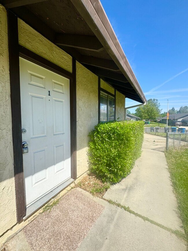 3465 Magnums Way Unit 1, Redding, CA 96003 Room for Rent in Redding