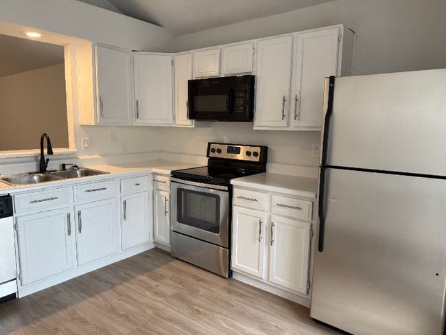 Photo - 1156 Highpoint Rd House