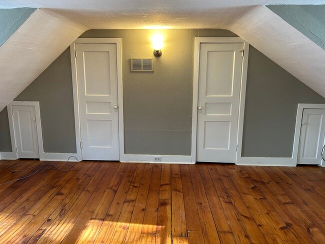 Building Photo - 510 W Orange St