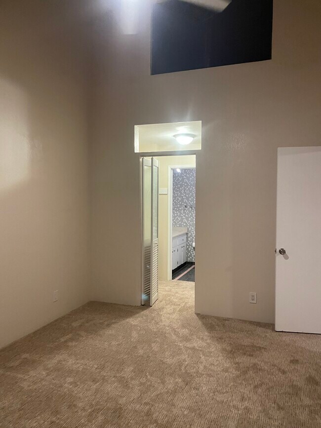 Foto del edificio - 2180 W Vineyard St