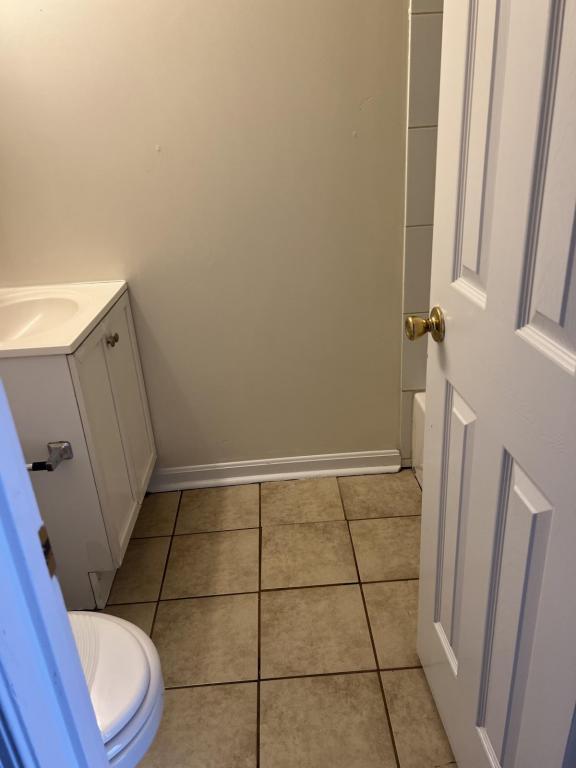 Building Photo - 521 Normandy Ave