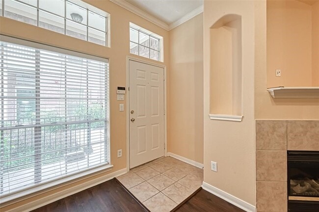 Foto del edificio - 2710 Grants Lake Blvd