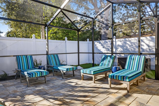 Foto del edificio - 1412 Gladys Cir