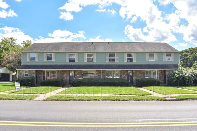 Building Photo - 708-714 E Main St