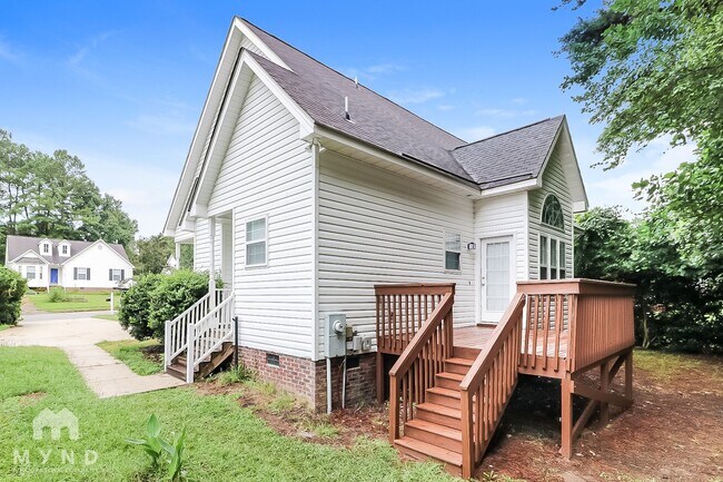 Foto del edificio - 233 Walnut Creek Dr