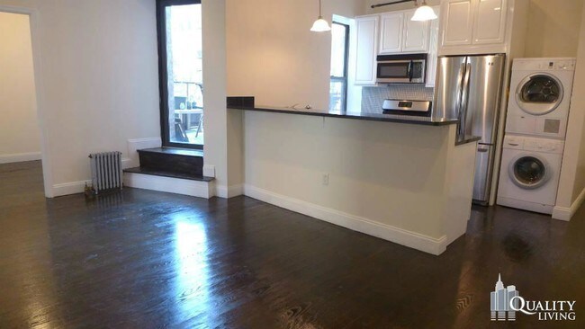 Building Photo - 221 E Broadway