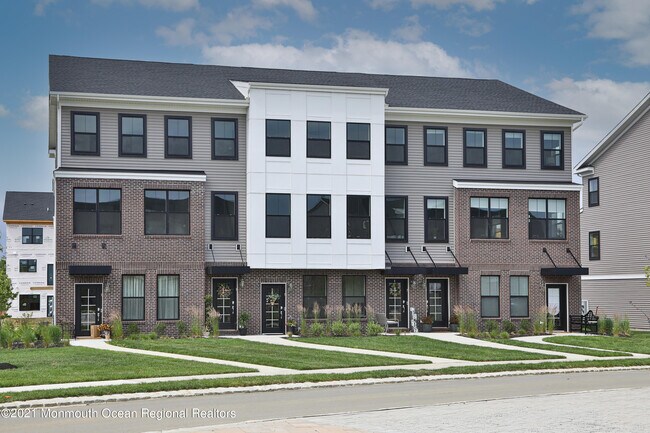 Foto del edificio - 4 Midway Rd N