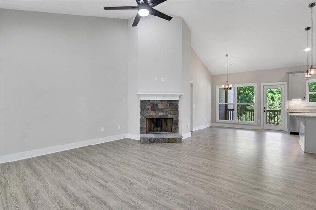 Foto del edificio - 9290 Long Hollow Rd