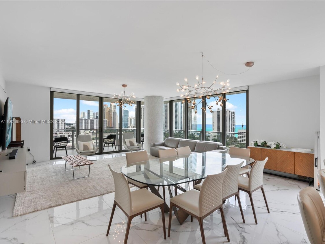 Foto principal - 300 Sunny Isles Blvd