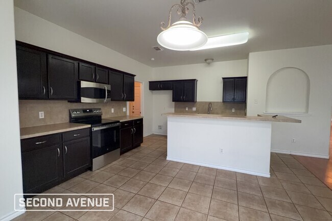 Foto del edificio - 6013 Suffolk Dr