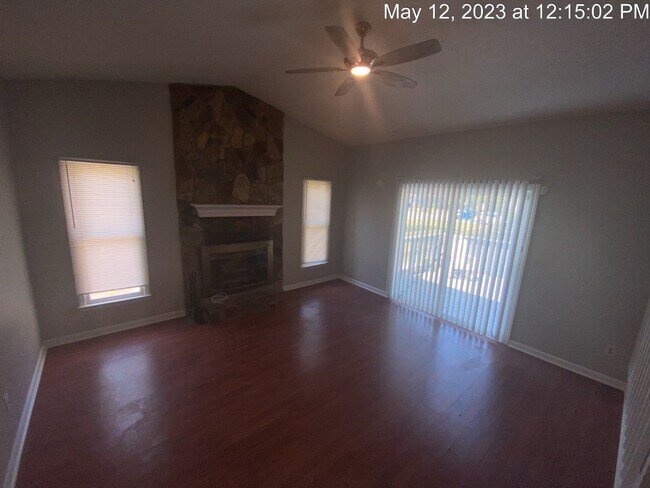 Building Photo - 6951 Calamar Dr
