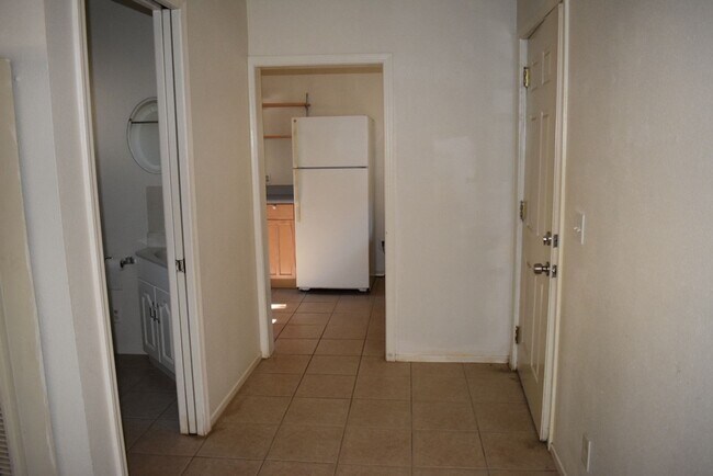 Building Photo - 5280 Capistrano Ave