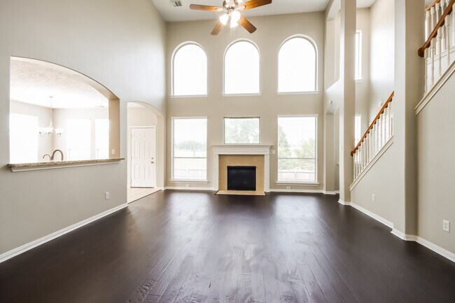 Building Photo - 18722 Racquet Sports Way