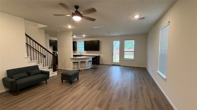 Building Photo - 2800 Cordova Hl Dr