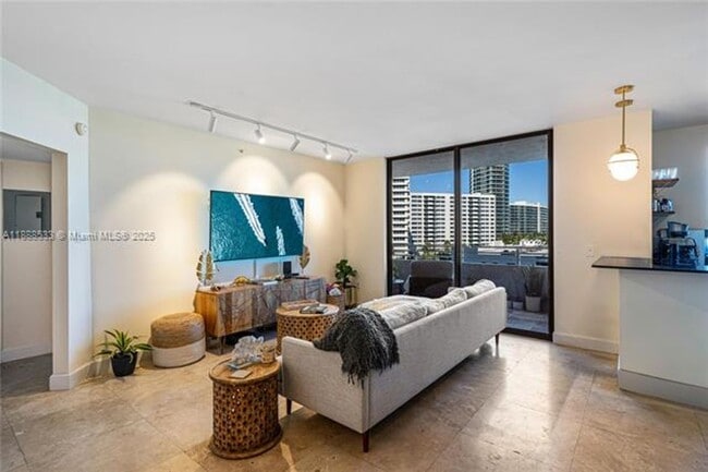Foto del edificio - 1330 West Ave