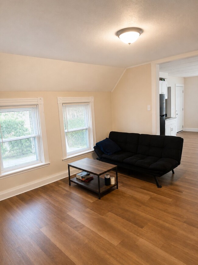 Photo - 53 Burnside Ave (Woonsocket, RI) Apartment