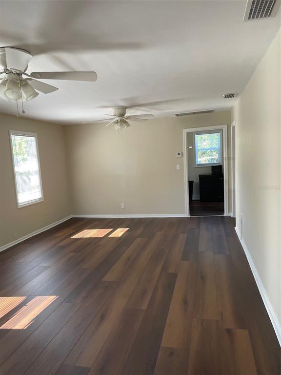 Foto del edificio - 135 E Orange St