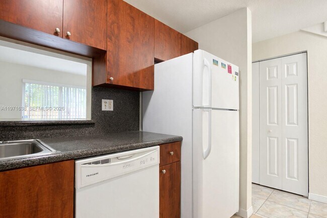 Building Photo - 2290 NW 136th Terrace